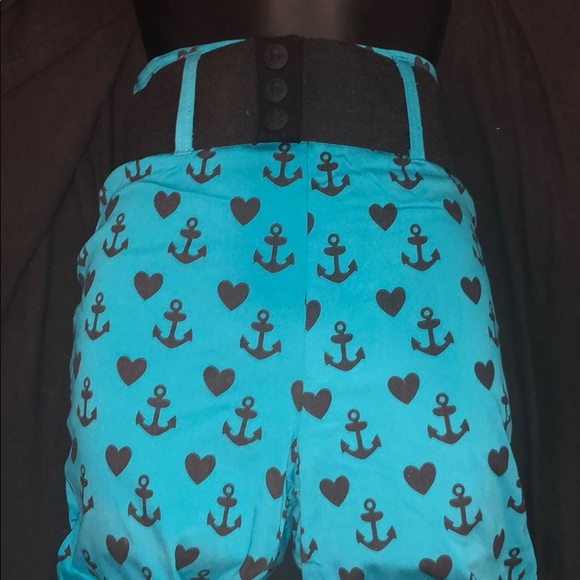 BNWT Too Fast high waist pinup stretch capris - Picture 3 of 6